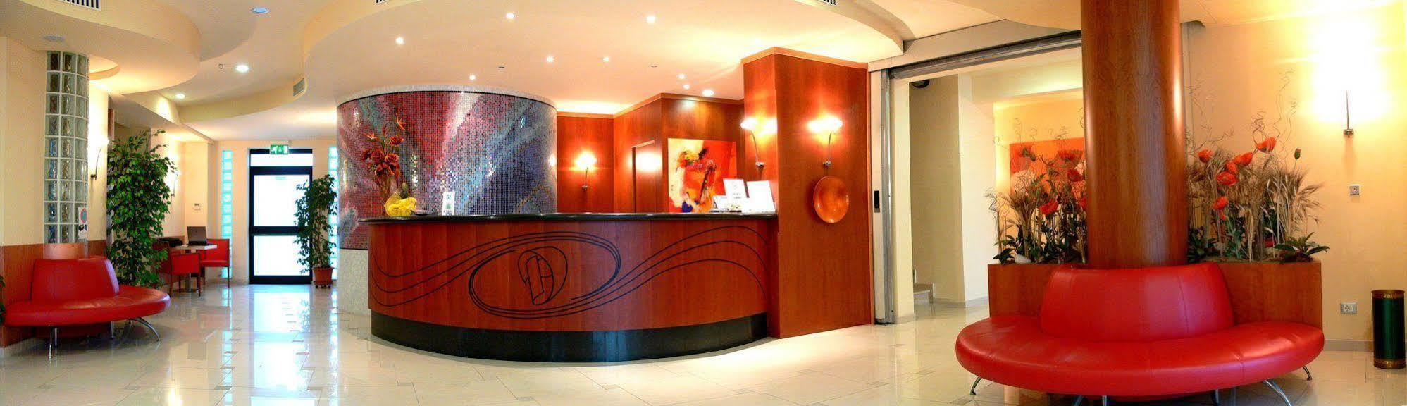 Hotel Duca Degli Abruzzi Montesilvano Marina Zewnętrze zdjęcie